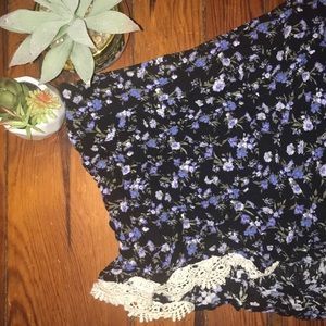 ☀️Forever 21| floral shorts